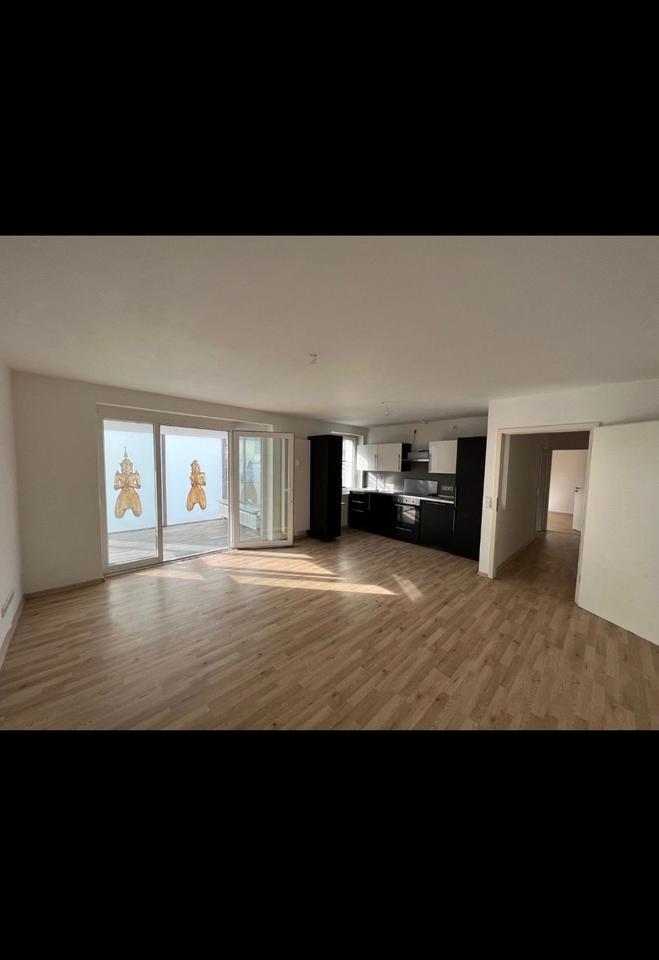 Thumbnail-2-Zimmerwohnung mit kleinem Wintergarten