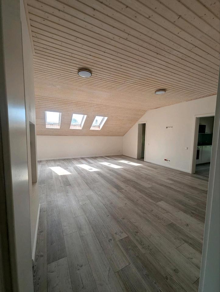 Thumbnail-4-Zimmer-Wohnung mit eigenem Stellplatz in OtterndorfBelum