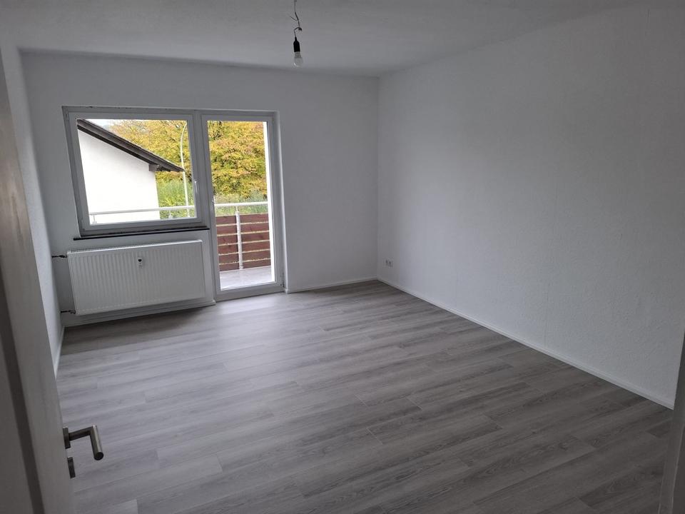 Thumbnail-Kernsanierte 2,5 Zimmer Mietwohnung 72 qm in MückeOber-Ohmen