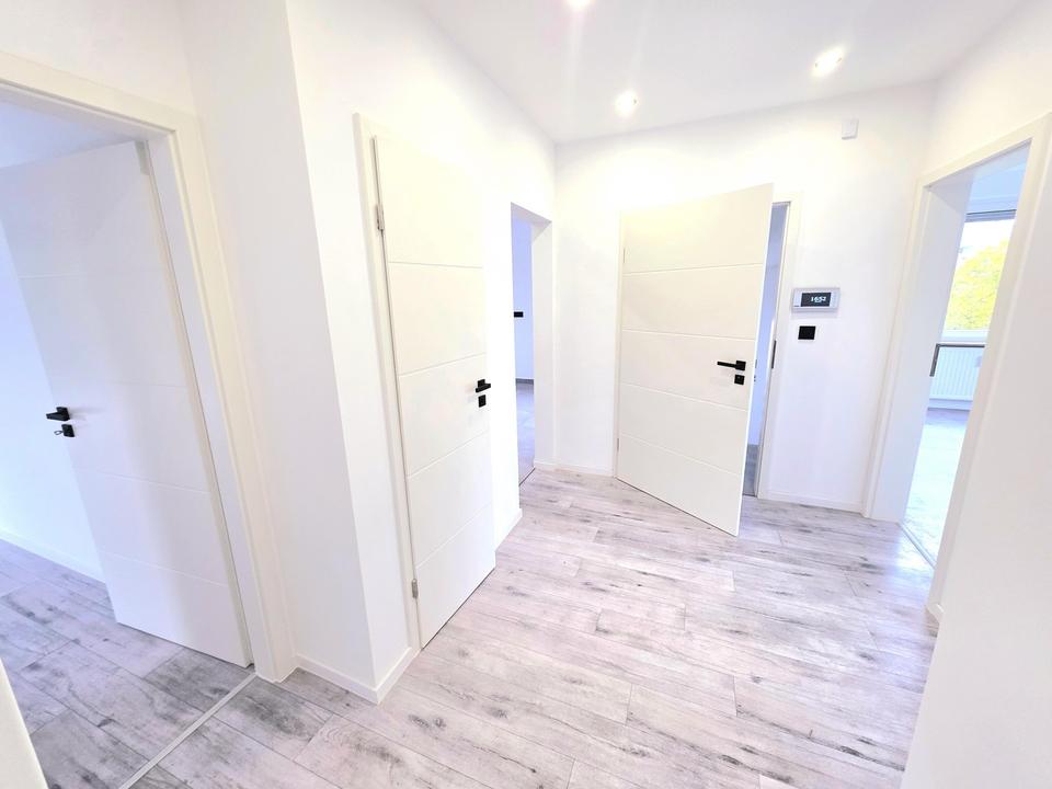 Thumbnail-Elegante 4,5 Zimmer Wohnung mit Balkon & Kamin| Erstbezug