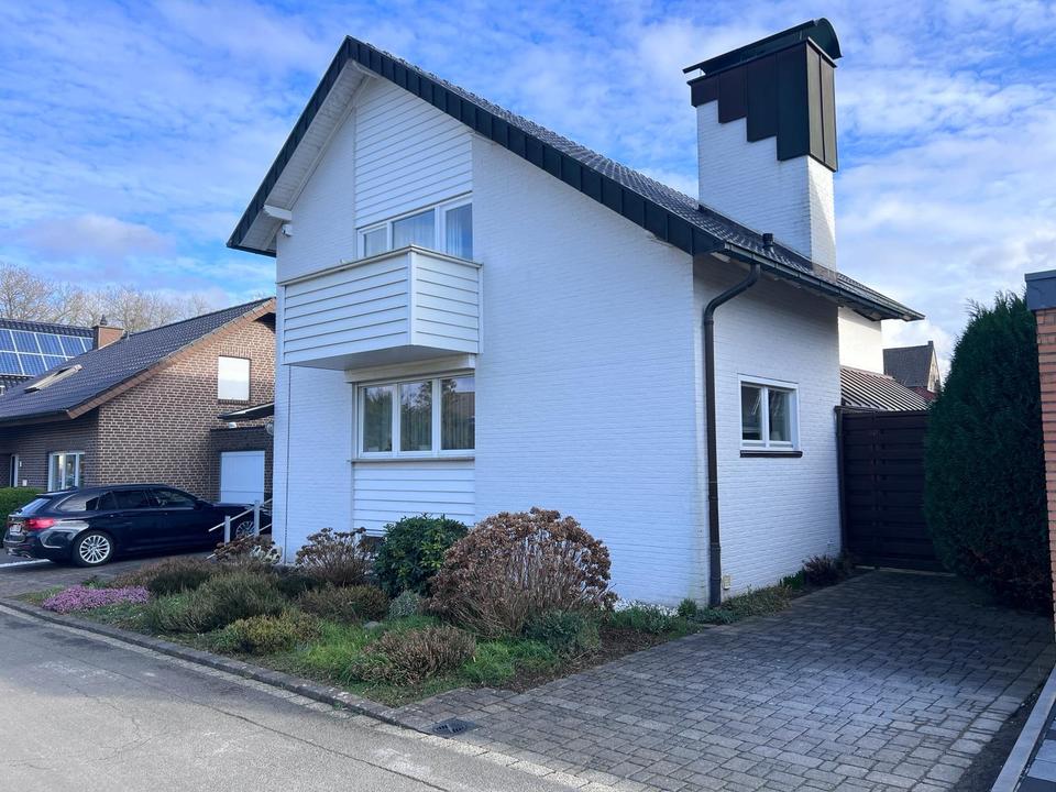 Thumbnail-Freistehendes Einfamilienhaus mit möglicher Einliegerwohnung