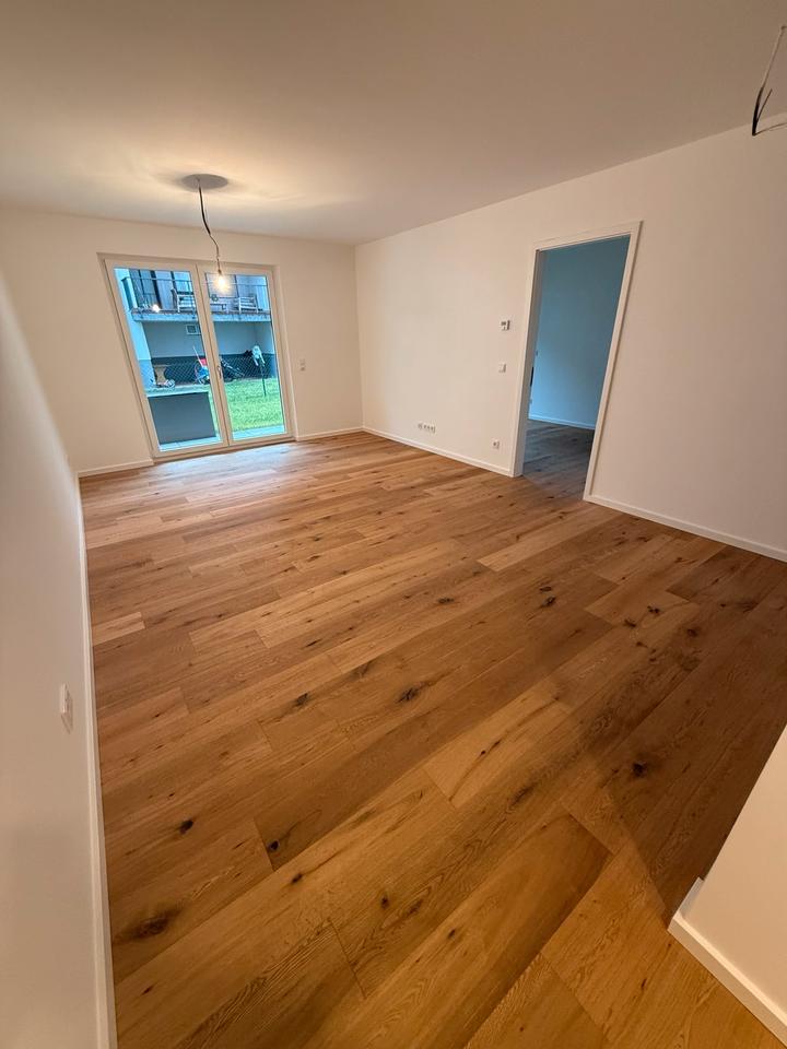 Thumbnail-Luxuriöse 2 Zimmer Wohnung im EG mit Garten in Homburg