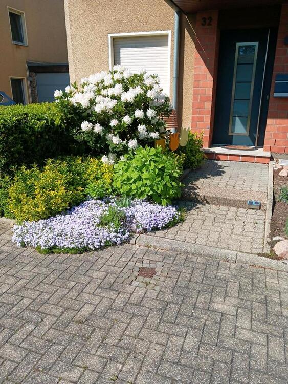 Thumbnail-Doppelhaushälfte mit Garage