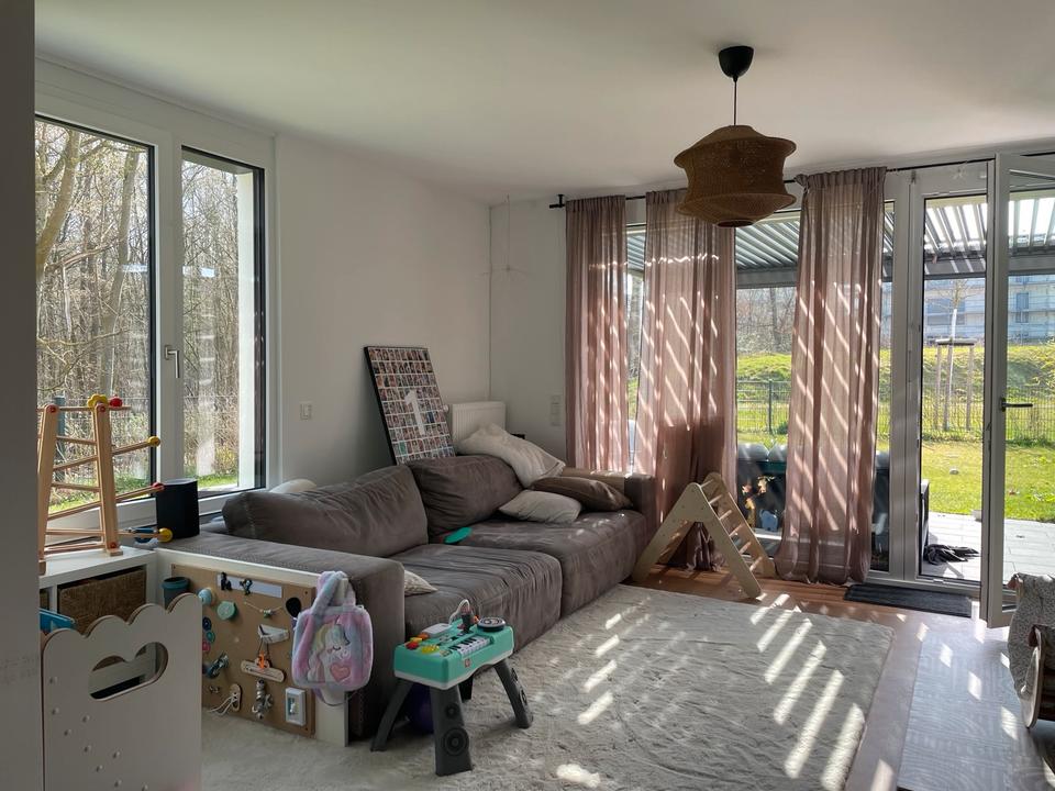 Thumbnail-Großzügiges Reihenendhaus in direkter Waldrandlage