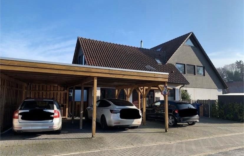 Thumbnail-Großzügiges Einfamilienhaus mit sep. Büro