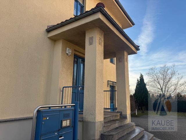 Thumbnail-EINE WOHNUNG zum VERLIEBEN! Große 4-R-Whg im EG mit GartenStellplatz in Zentrumsnähe u. dennoch im Grünen zu vermieten