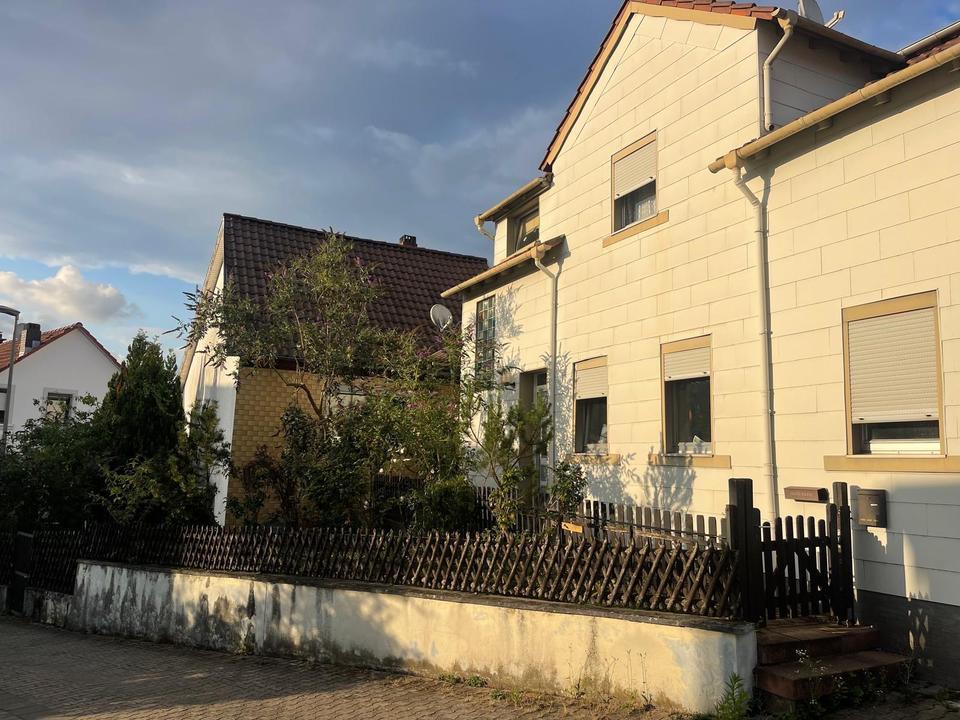 Thumbnail-Zwei Einfamilienhäuser mit Grundstück und Garten in Lauterecken