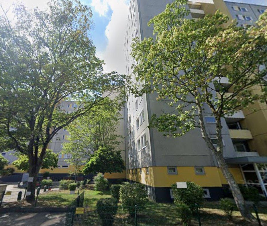 Thumbnail-4-Zimmer-Wohnung mit Balkon in sehr beliebter Lage in Laatzen