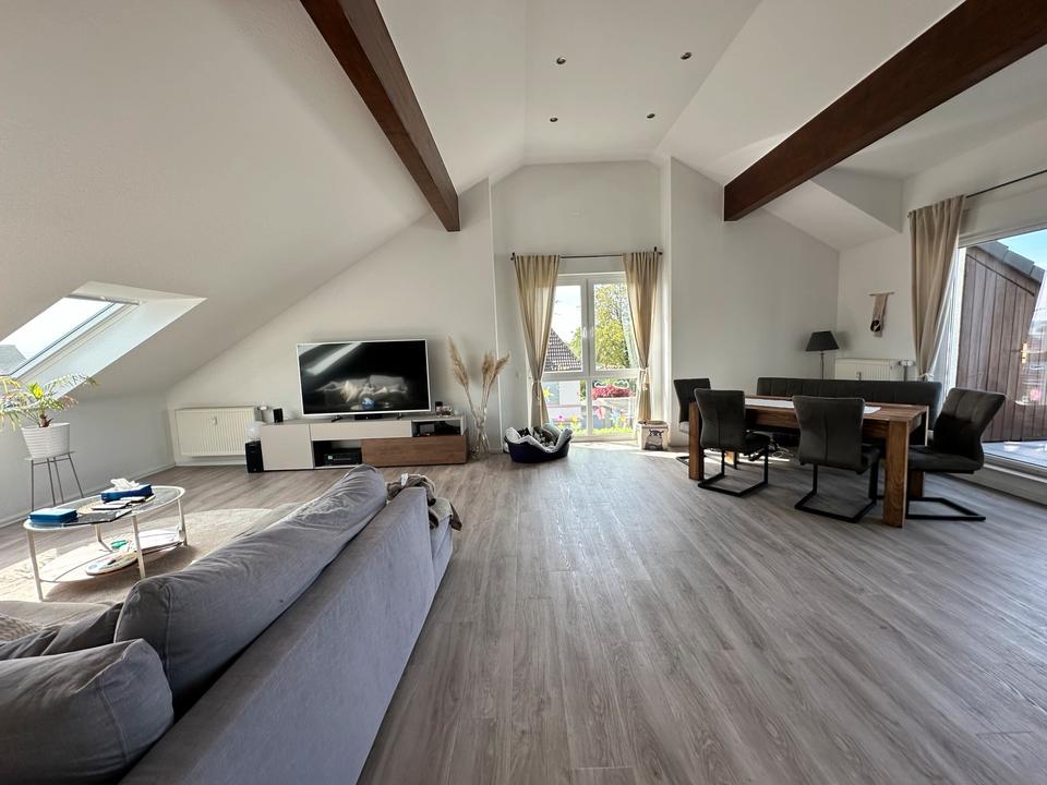 Thumbnail-Helle moderne Dachgeschosswohnung in Traumlage