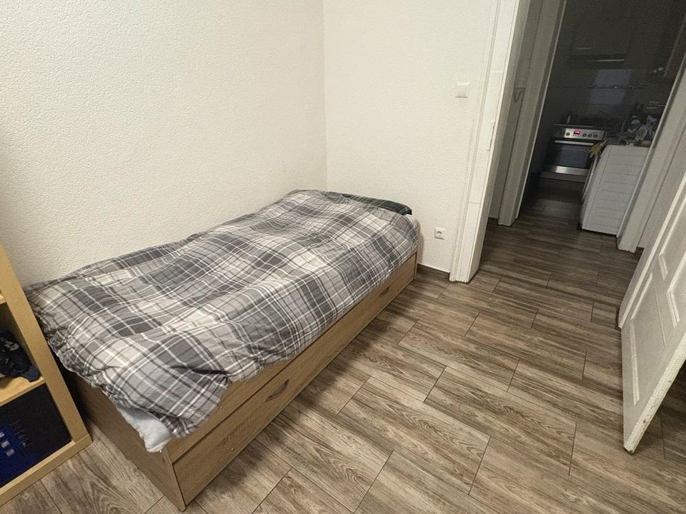 Thumbnail-Ein voll möbliertes, neues Studio-Apartment in Rheinau