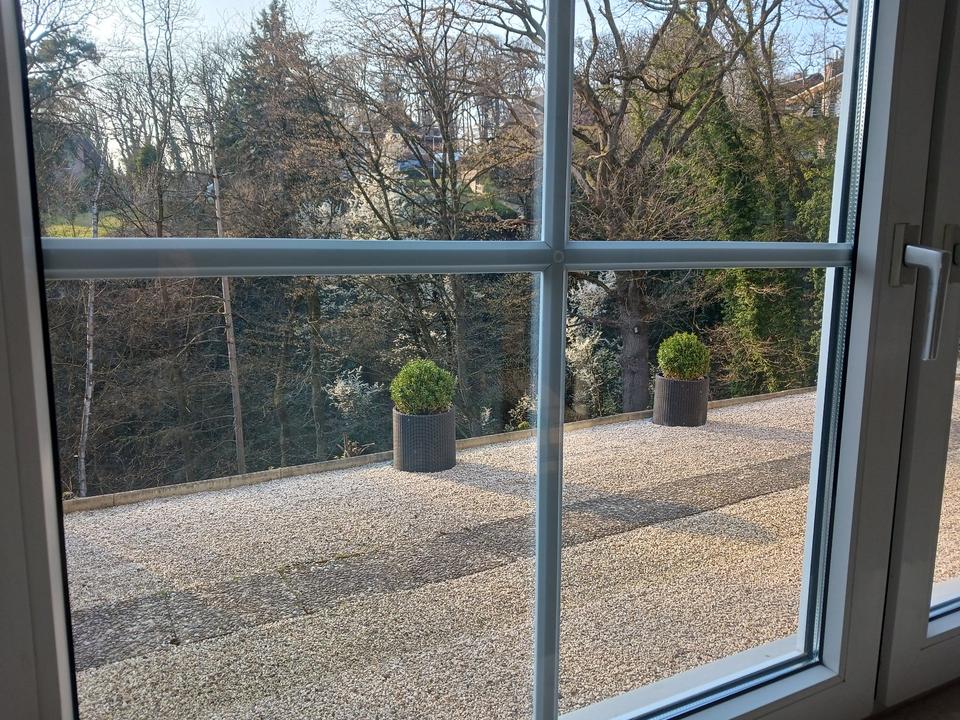 Thumbnail-Renovierte und idyllisch gelegene 4 Zimmer-Souterrainwohnung mit Einbauküche, Westterrasse, eigenem Eingang und PKW-Stellplatz in Rinteln