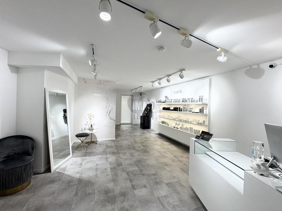 Thumbnail-IHR START IN DIE BEAUTY-BRANCHE: VOLL AUSGESTATTETES STUDIO IN FRANKFURT