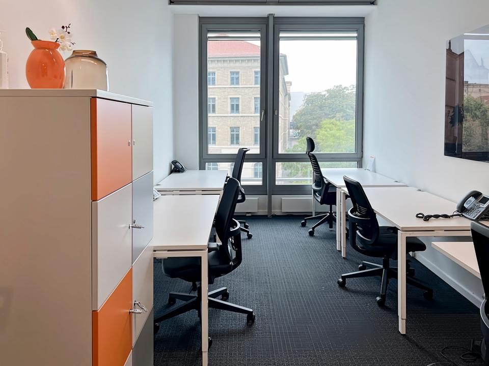 Thumbnail-Coworking-Bereich in Regus City Plaza