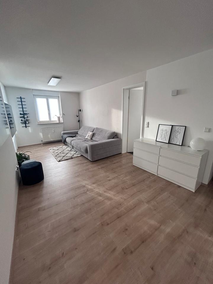 Thumbnail-2-Zimmer Wohnung mit Wintergarten zur Miete in 90451 Röthenbach