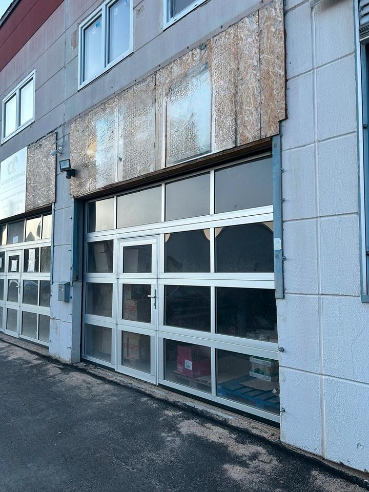 Thumbnail-Lagerhalle im Gewerbegebiet in Augsburg-Lechhausen