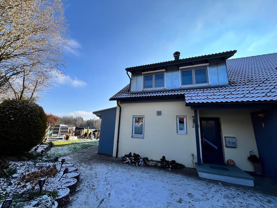 Thumbnail-Familienfreundliche DHH mit Photovoltaik & Garten am Ortsrand