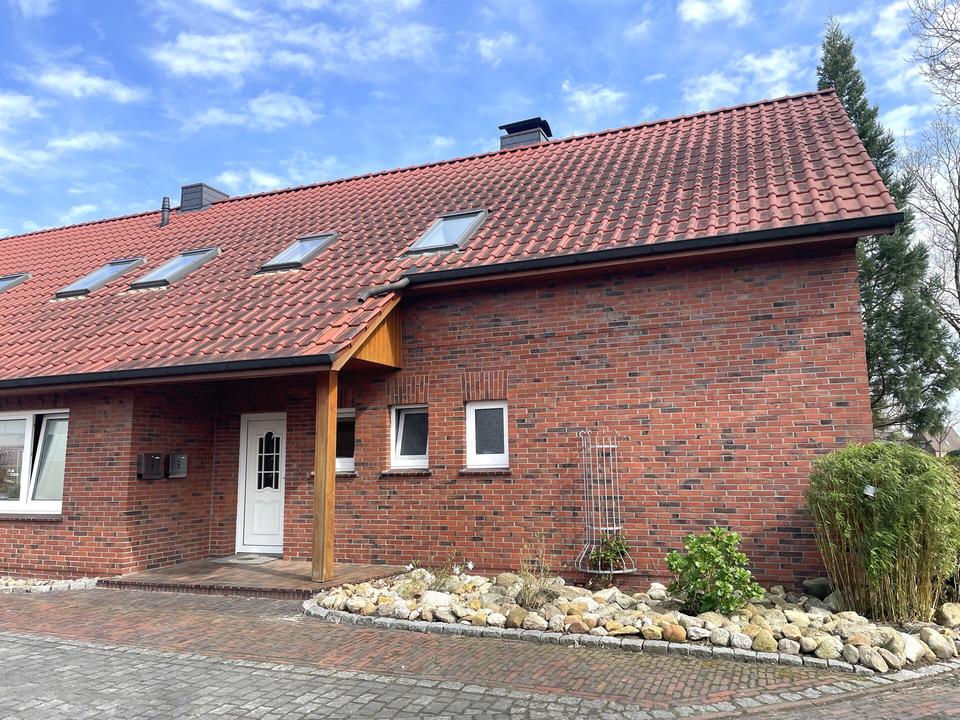 Thumbnail-Im Grünen am Stadtrand: 2-Zimmer-Wohnung mit besonderer Ausstattung!