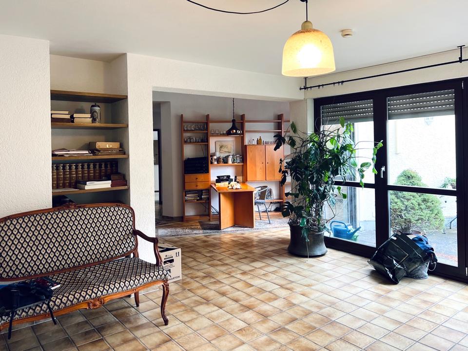 Thumbnail-Luxuriöse 5 Zimmer Maisonette Wohnung 133qm - sofort zu verkaufen