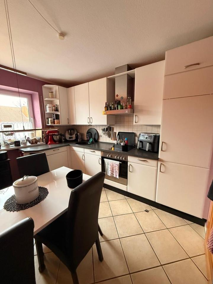 Thumbnail-4 Zimmer Wohnung in Lohfelden Vollmarshausen