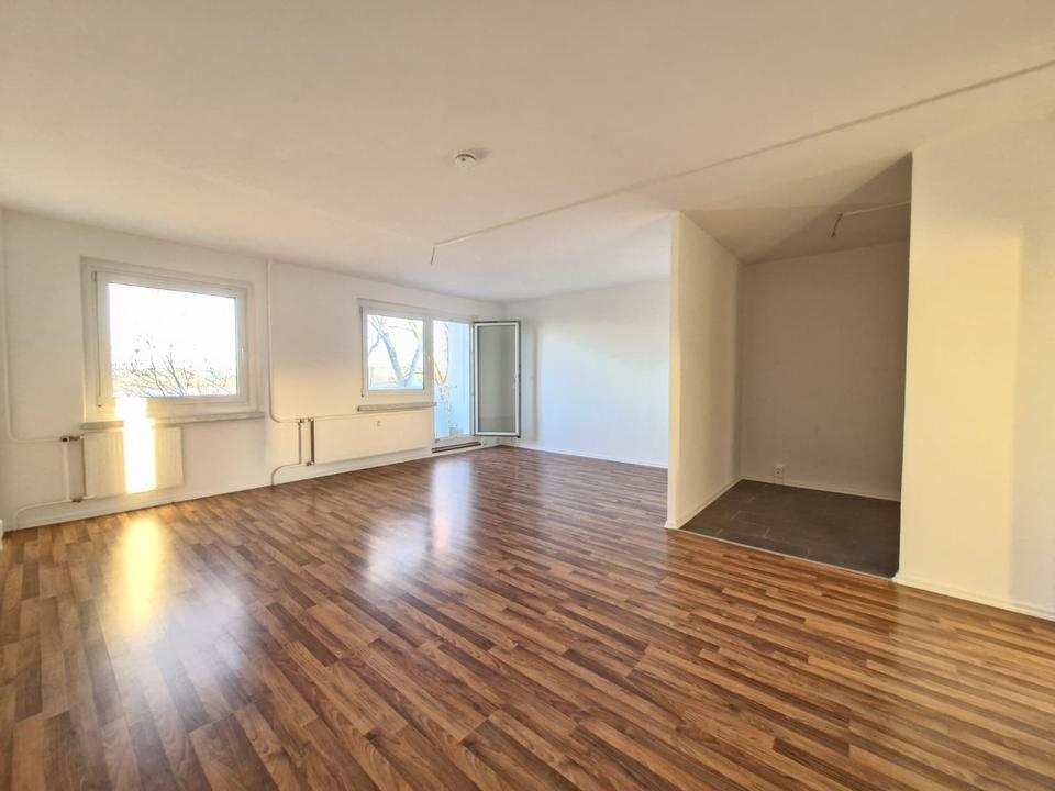 Thumbnail-SELTENHEIT! 6-Zimmer-Wohnung in Chemnitz - Platz für die ganze Familie! 2 Bäder & 2 Balkone!
