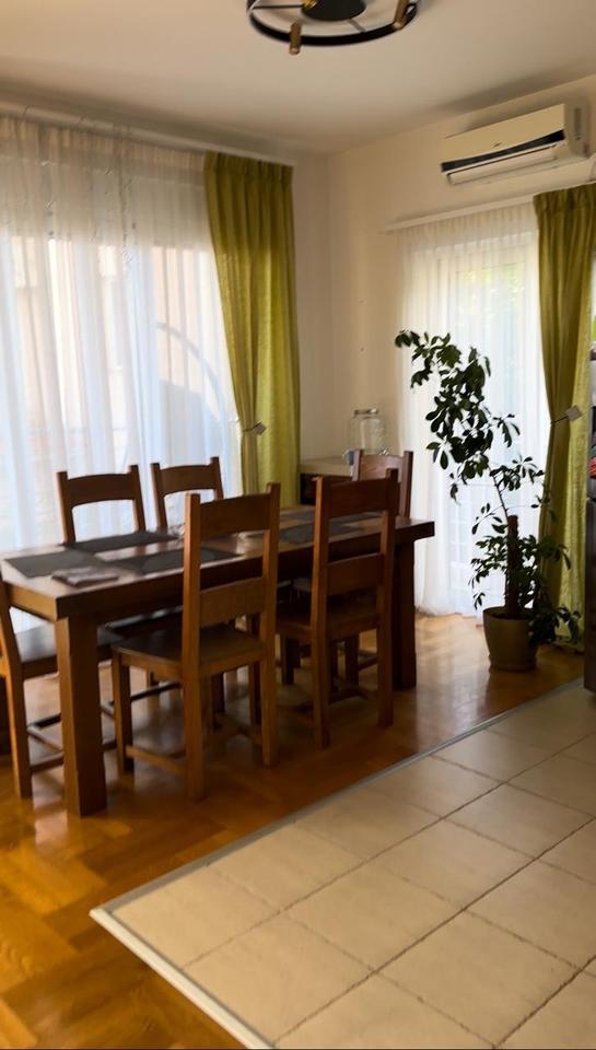 Thumbnail-Wohnung mit Meerblick in Beciči, Montenegro zu verkaufen