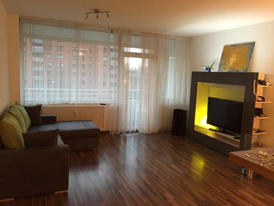 Thumbnail-Schöne 2-Zimmer-Wohnung am Rheinpark-Center Neuss mit Balkon