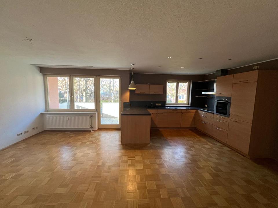 Thumbnail-Wohnung mit Balkon, Einbauküche und modernem Bad