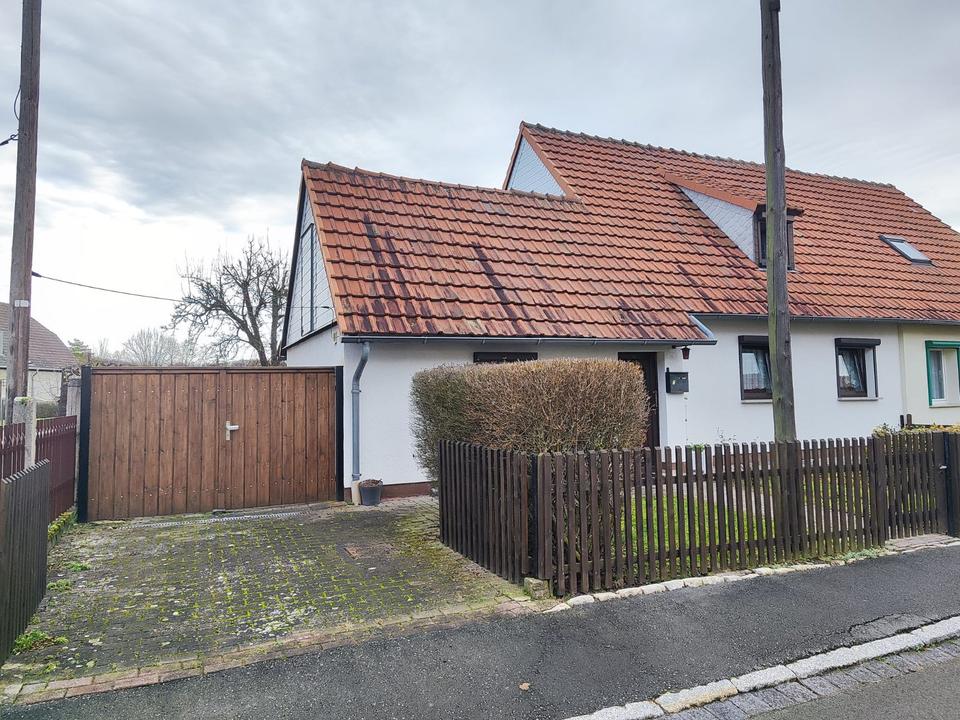 Thumbnail-Doppelhaushälfte in Rastenberg