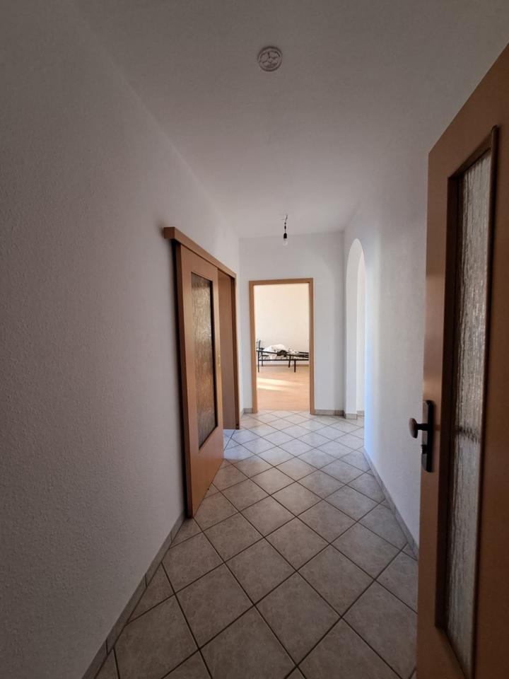 Thumbnail-Attraktive 3-Zimmer-Wohnung im Erdgeschoss – ca. 74 m², mit Einbauküche, Balkon & Gartennutzung – Lutherstadt Eisleben