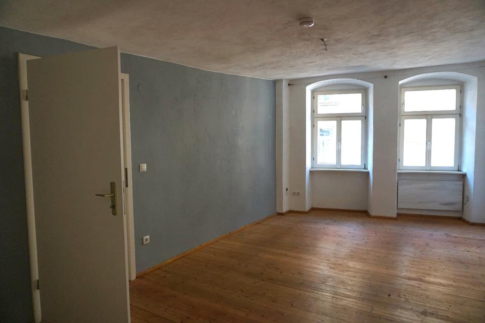 Thumbnail-2-Zimmer-Altbauwohnung in Domnähe