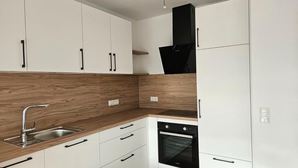 Thumbnail-Böen: Moderne Erdgeschosswohnung mit 2 ZKB, EBK! Terrasse! PKW-Stellplatz!