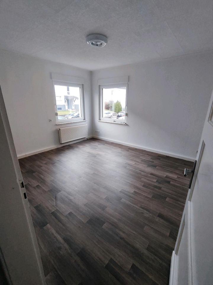 Thumbnail-Erdgeschosswohnung mit Gartenanteil zu vermieten