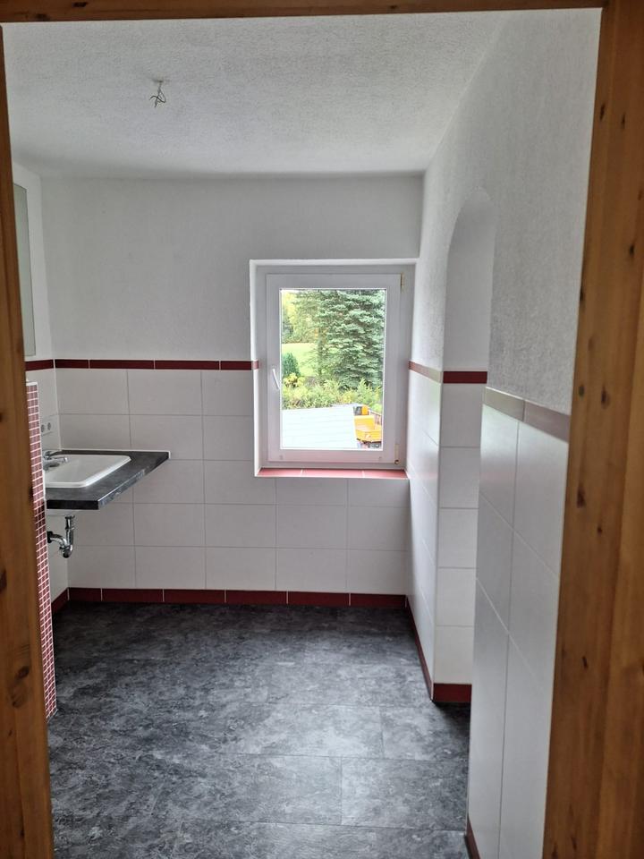 Thumbnail-Große 3 Raum Wohnung mit Balkon