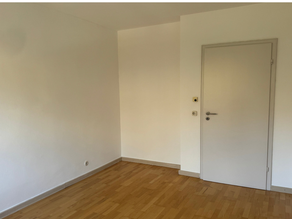 Thumbnail-Ab sofort zu vermieten - helle 4-Zimmer-Wohnung