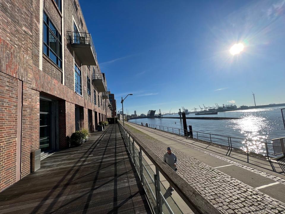 Thumbnail-Atelierplätze, Arbeitsplätze in Bürogemeinschaft an der Elbe