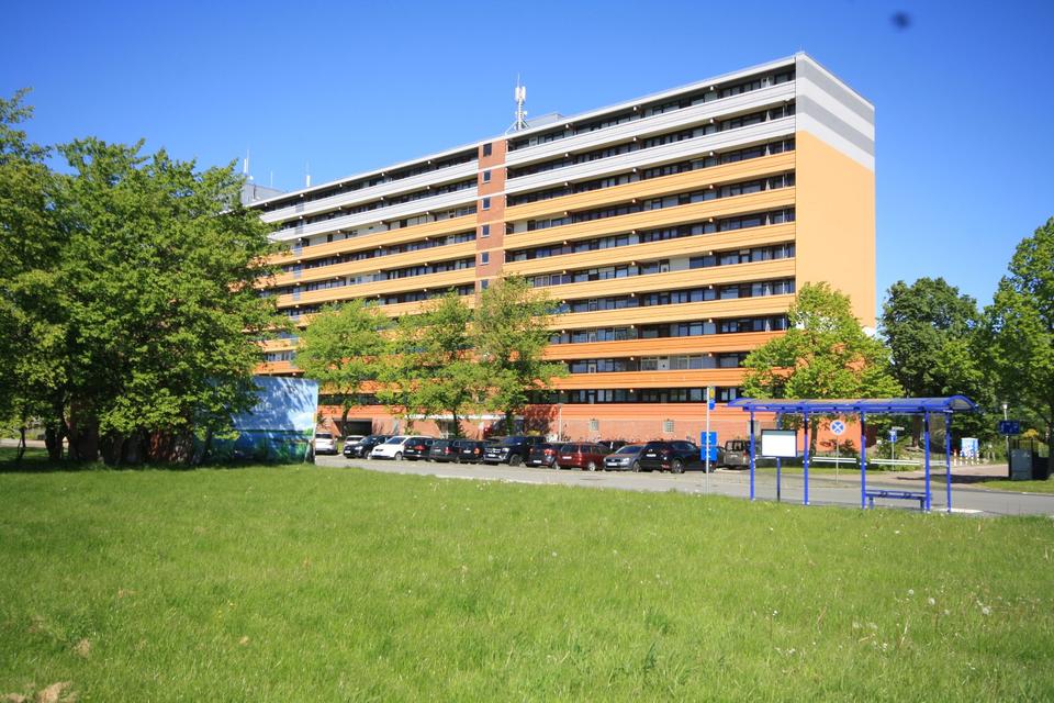Thumbnail-Große möbellierte 3 Zimmer Wohnung zuvermieten in Emden