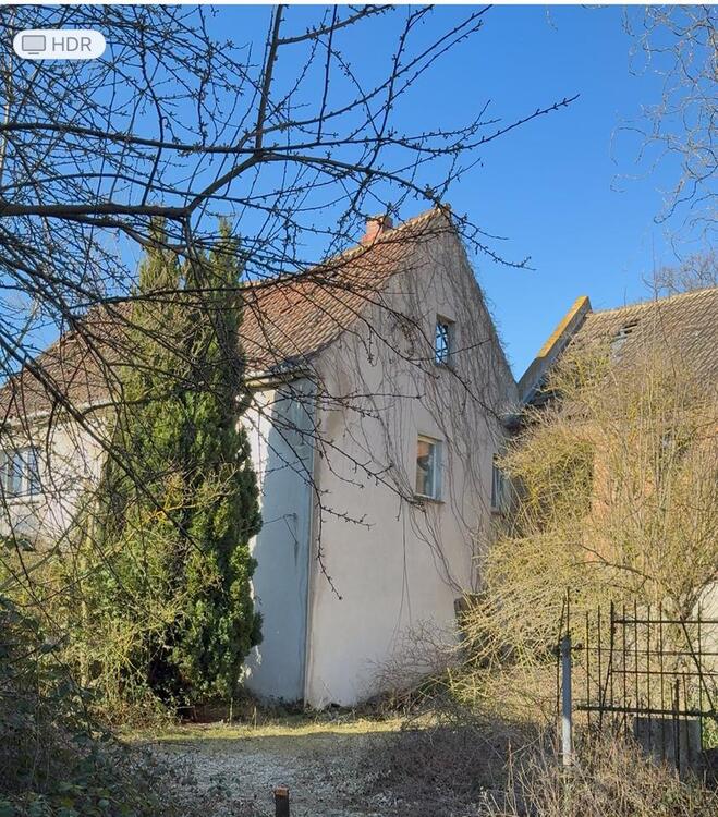 Thumbnail-Großes Grundstück mit Wohn- und Geschäftshaus in Peissen-Bernburg