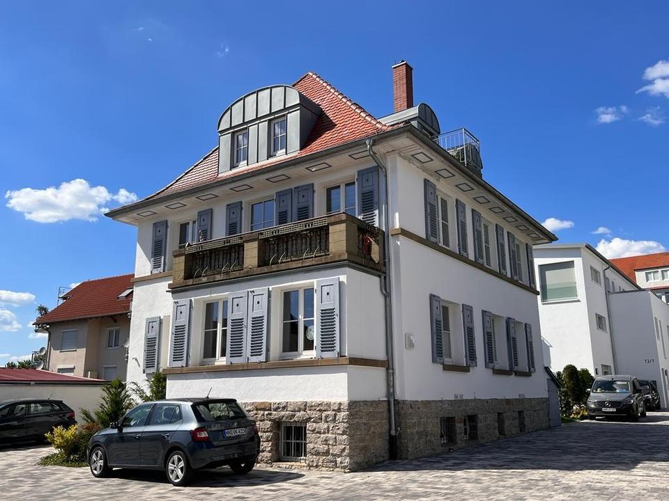 Thumbnail-Helle 2-Zimmer-DG-Wohnung in zentrumsnaher Altstadtvilla