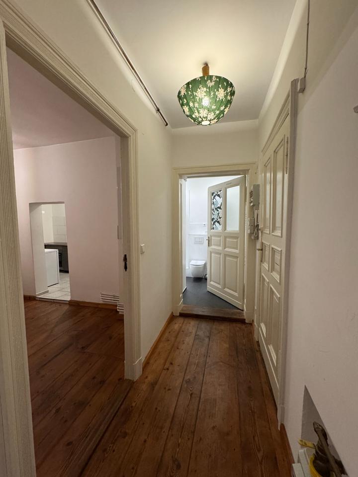 Thumbnail-Möblierte 2-Zimmer Wohnung mit Balkon in Neukölln