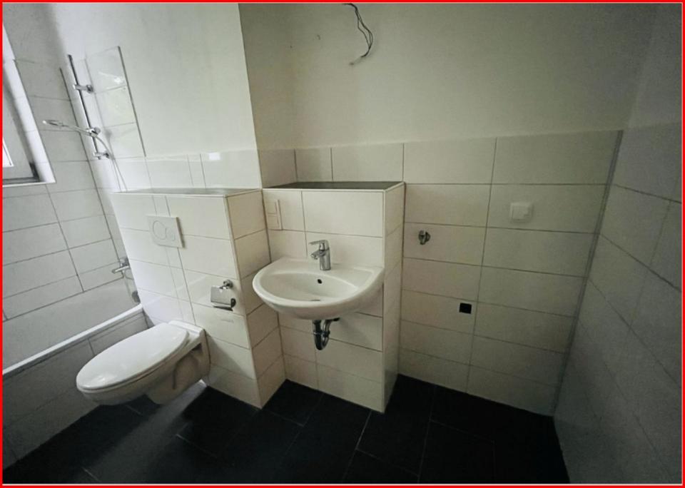 Thumbnail-Charmante 4-Zimmer-Wohnung mit Balkon in Lövenich – WG-geeignet!