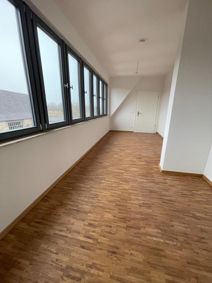 Thumbnail-4-R-DG Wohnung mit Dachterrasse - Große Scheune - Rittergut Kanena