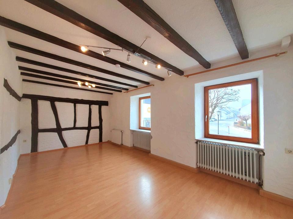 Thumbnail-Schöne 3-Zimmer-Wohnung im Herzen von Hayingen