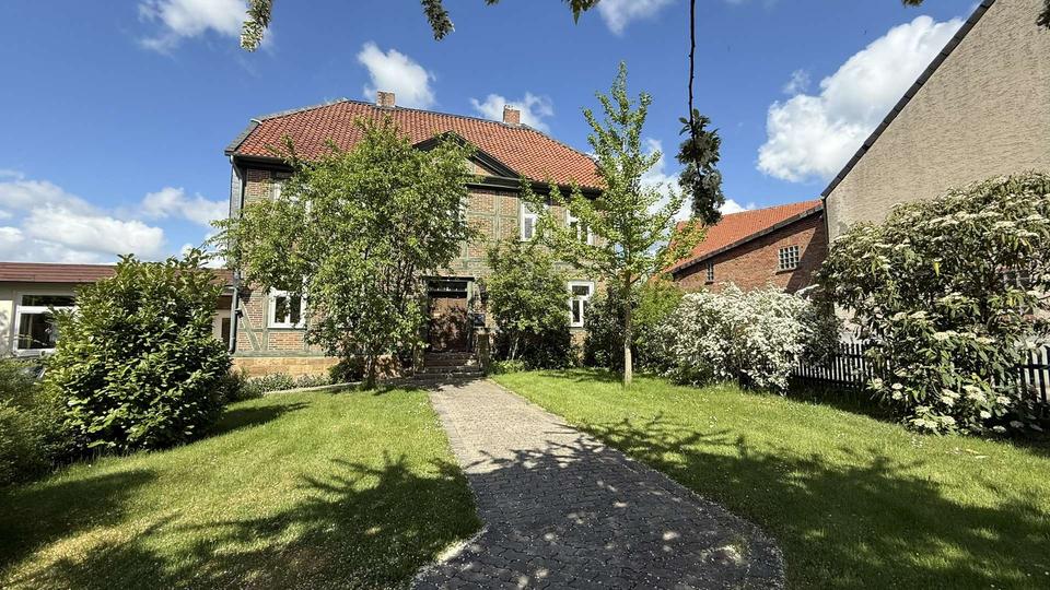 Thumbnail-Charmante Maisonette-Wohnung mit Garten und Kamin in Bockenem: Viel Platz & Komfort auf 172 m²