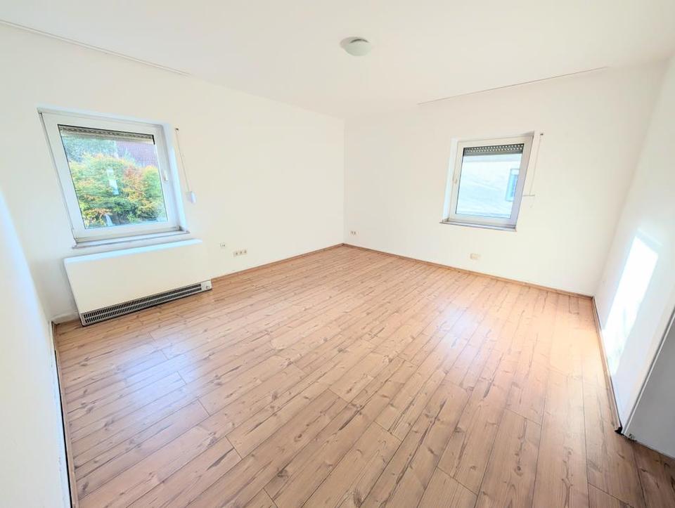 Thumbnail-**Garten gefällig? Großzügige Wohnung mit modernem Tageslichtbad und eigenem Garten**