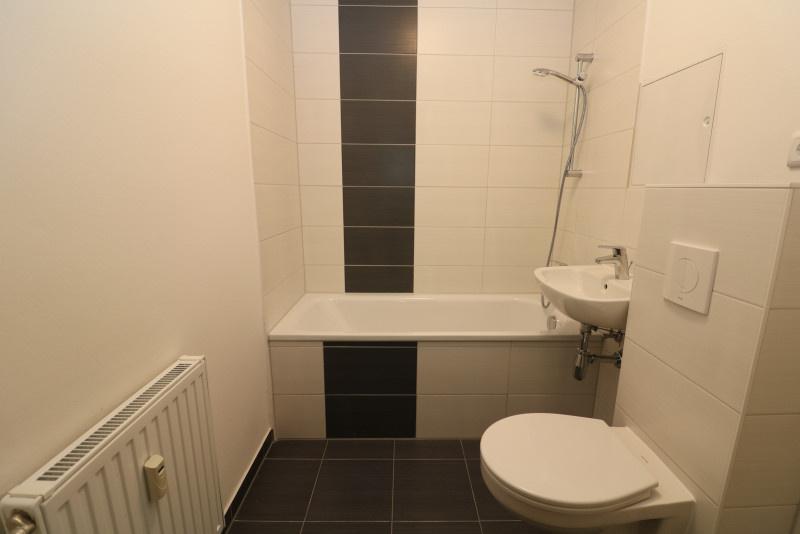 Thumbnail-Auch für Nichtschwimmer geeignet...3-RW mit modernem Wannenbad & Balkon!