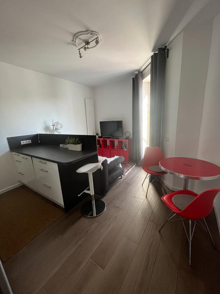 Thumbnail-Möblierte 2-Zi-Wohn mit Dachterrasse in D-Derendorf, Römerstr: