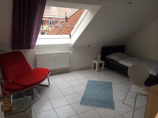 Thumbnail-3 Zimmer-Dachgeschoss-Wohnung nähe Lister Meile, Keller, Panoramm