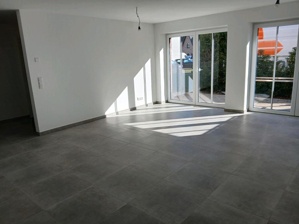 Thumbnail-Moderne Komfortwohnung mit Terrasse (Erstbezug)