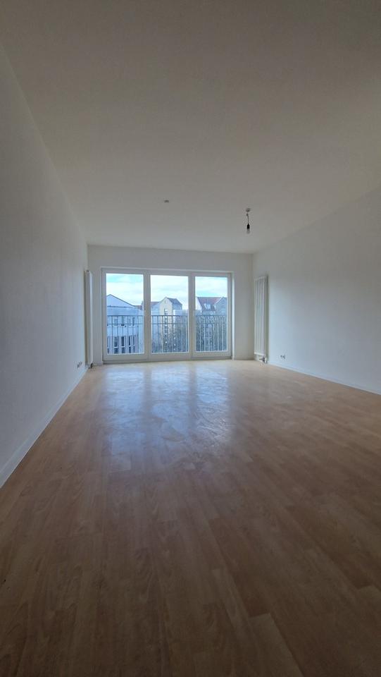 Thumbnail-Frisch sanierte 2 Zimmer Wohnung in zentraler Lage Offenbach