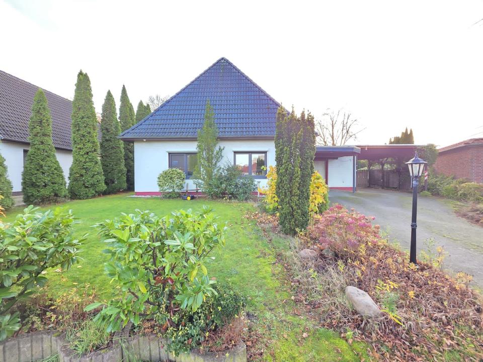 Thumbnail-Einfamilienhaus mit Garage und großem Garten